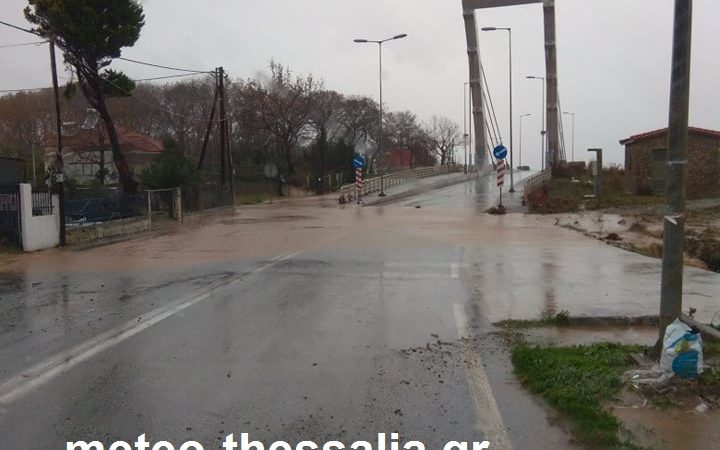 Μεγάλα ύψη βροχής και πλημμύρες σημειώθηκαν την Τετάρτη 11/12/19 στην ανατολική Θεσσαλία (φωτό+βίντεο)