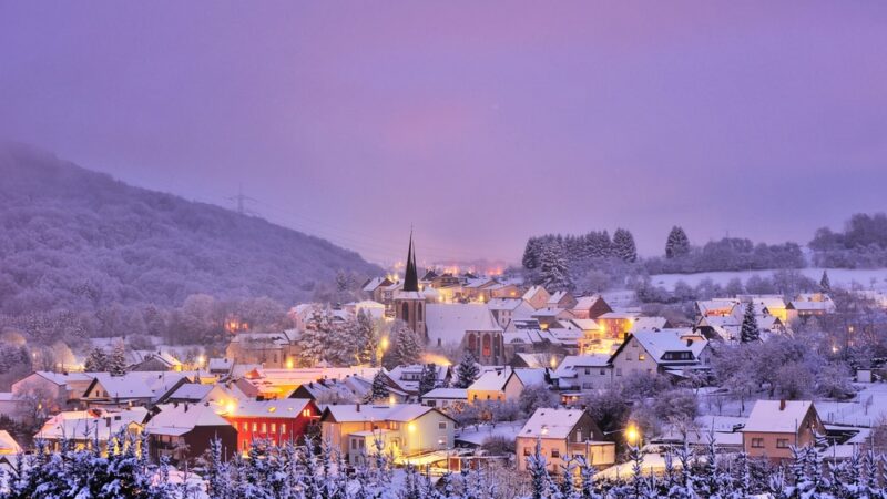 Ισχυρή χιονόπτωση τώρα στο Neuss της Γερμανίας! (video)