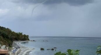 Υδροστρόβιλος στα παράλια Λάρισας εμφανίστηκε το μεσημέρι της Κυριακής (φωτο+βιντεο)